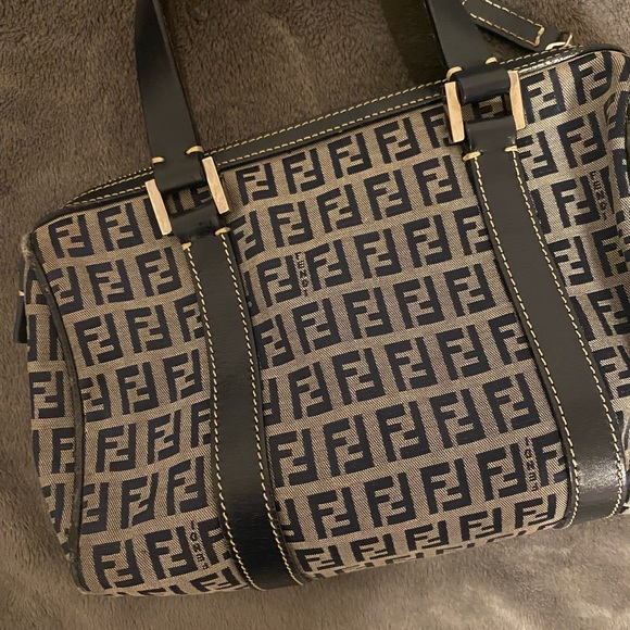 Fendi Vintage Boston Bag - Picture 6 of 13